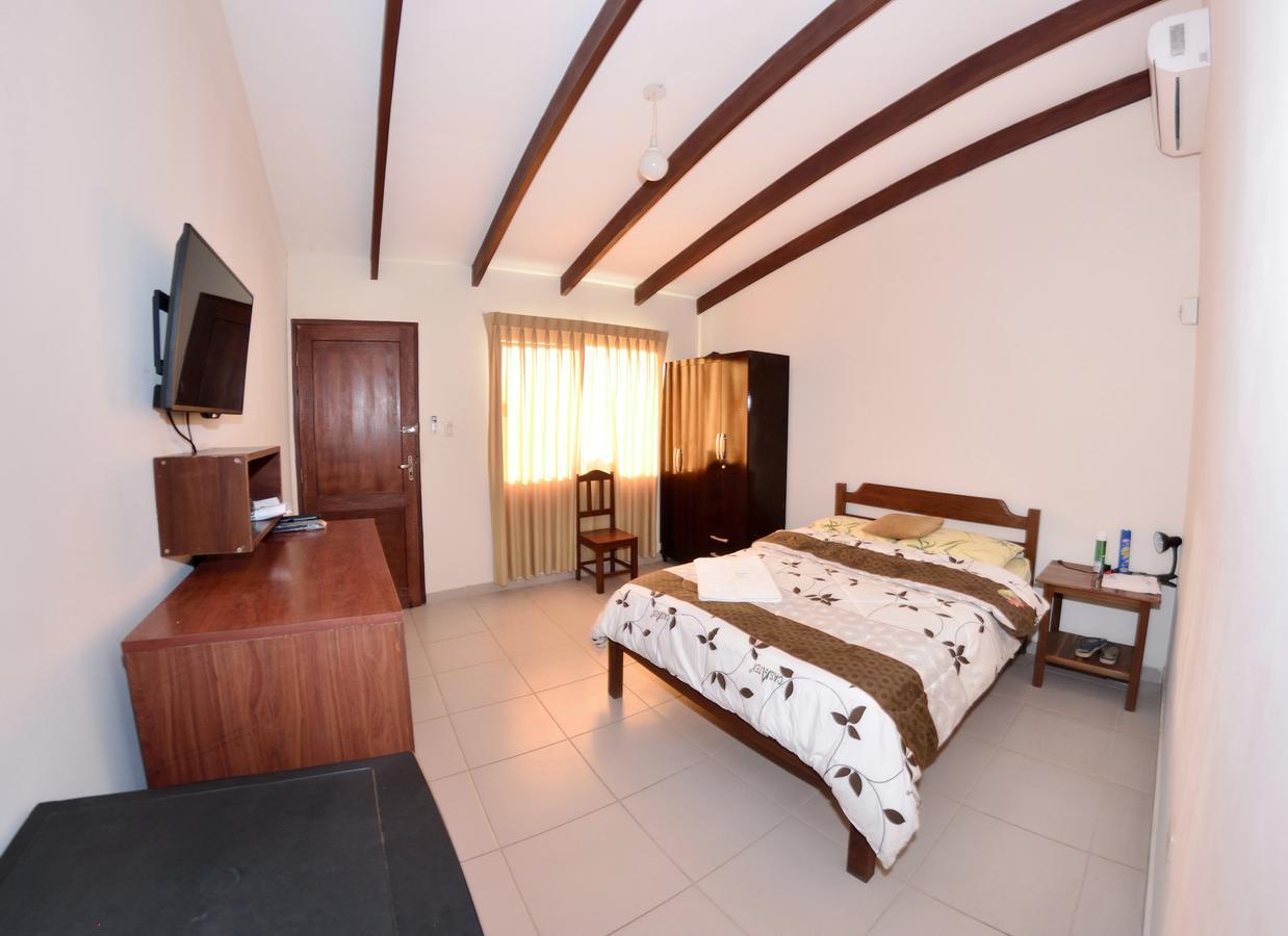 Los Jazmines Hotel Resort Warnes 외부 사진